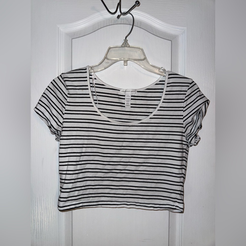 Ambiance Black & White Striped Crop Top Size L